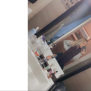 Meet your Posher, Angie